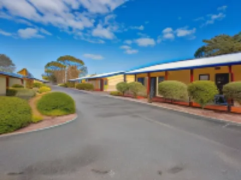 Marsden Court Apartments Hotels in Strahan