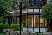 R&J Guesthouse Hotels near Wanglongpi