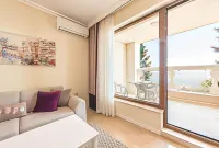 Luxurious and Panoramic Apartment at the Beach. Hotels near Mojito Beach Bar