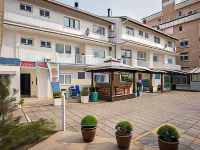 Pousada Kindermann - Jurerê Hotels near Praia de Jurere Internacional - SC