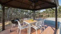Taean Oaten Pool Villa