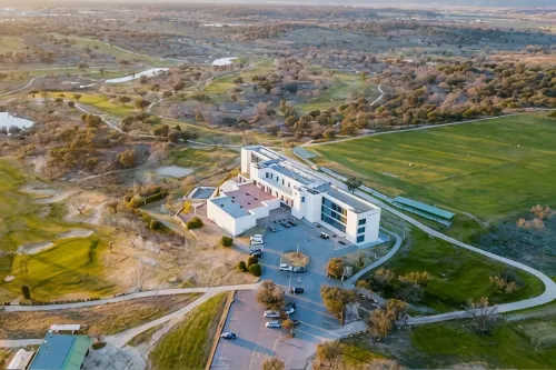 Hospedium Hotel Valles de Gredos Golf فنادق في Casatejada