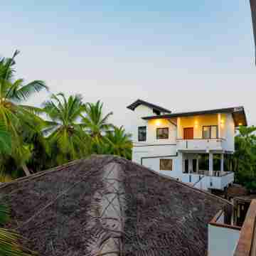 Eleven 11 resort Hotel Exterior