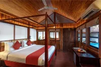 Estuary Sarovar Premiere Poovar Island