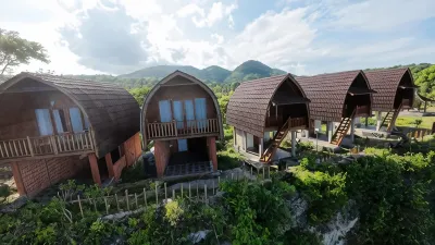 Suwehan Beach Cliff House Hotels near Diamond Beach