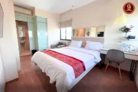 G-Hotel Pontianak Hotels in Darat Sekip