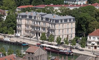 Les Jardins du Mess