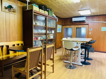 Takio Guest House Отели рядом со станцией JR Kawachi-Eiwa Station