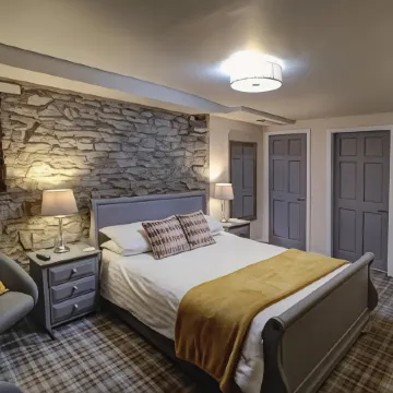 Ye Olde Cheshire Cheese Inn