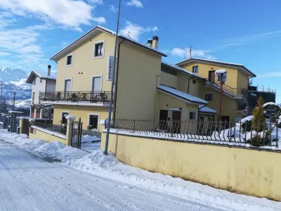 Complesso Turistico Aurora - Camere B&B Các khách sạn ở Rocca di Cambio