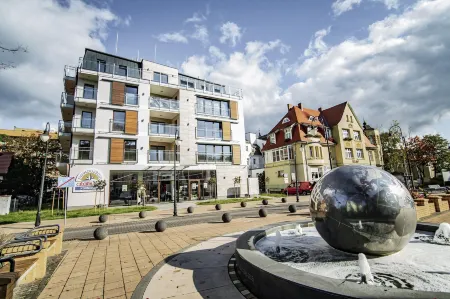 Baltic Apartments - Kormoran Отели рядом с достопримечательностью «Свиноуйсьценский маяк»