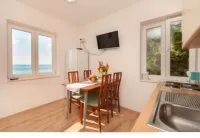 Apartments Lučić Hoteles en Omiš