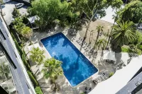 Together Co-Living Melbourne - Rooftop Pools