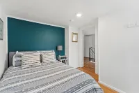 Lovely 4-bedroom home nestled in the picturesque downtown of Saratoga Springs