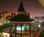Anaheim Camelot Inn & Suites Hotels in Anaheim