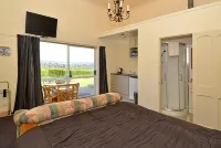 Manor Views NZ Hotels in 