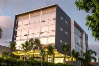 Quest Henderson Các khách sạn gần RNZAF Base Auckland