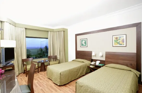 ザ リトリート ホテル & コンベンション センター