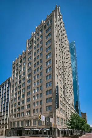 Courtyard Fort Worth Downtown/Blackstone Отели в г. Форт-Уэрт