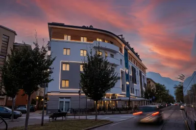 Hotel Everest Hotel in zona Parco Roncafort