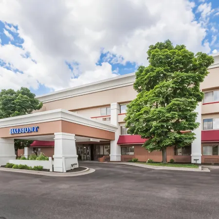 Baymont by Wyndham Grand Rapids Airport
