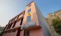 Itsy Hotels Krishna Residency, Govardhan Chauraha Hotel in zona Har Deva Ji Temple