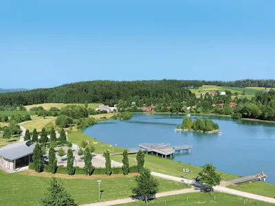 Jägerwiesen Hotels near Modehaus Garhammer