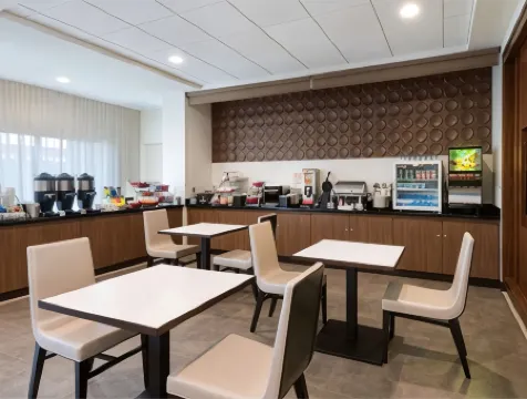 Wingate by Wyndham Sidney