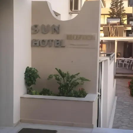 Sun Boutique Hotel (Adults Only) Отели рядом с достопримечательностью «Пляж Амудара»
