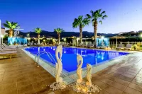 Stelios Gardens - Strand