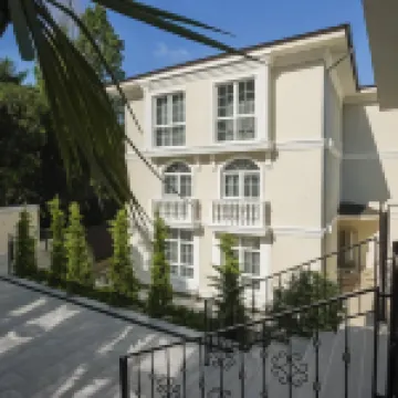 The White Residence Hotels in 