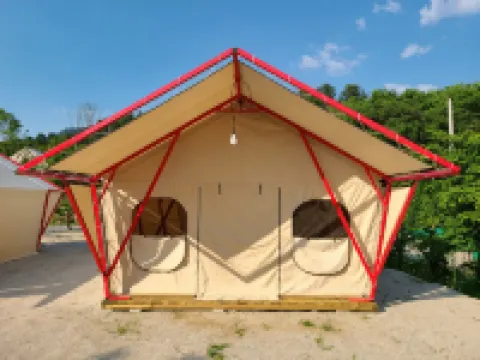 Pocheon Yeonjigonji Farm Camping Site Hôtels à : 