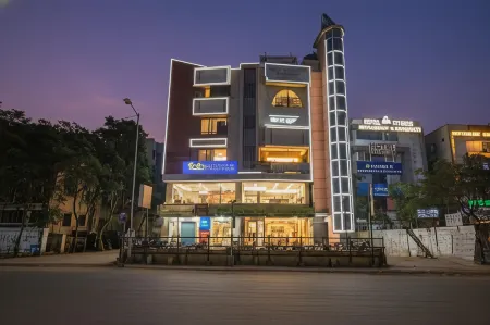 FabHotel Max Inn Отели рядом с Аэропорт Валлабхаи Патель