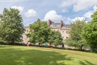 3 Berkeley Square Guesthouse