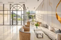 GRAND LUX by BRIO - Condos