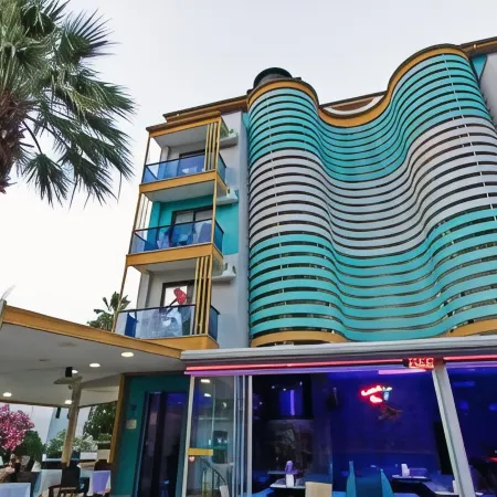 Yade Luxe Hotel