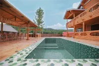 Sunshine Valley - Private Pools