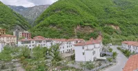 Heishui Luming Inn
