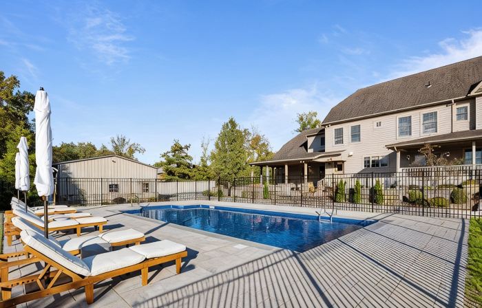 Elegant Home w/7BRs, Game Room, Luxury Yard, Pool