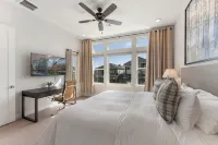 Lux Lakefront with Game-room, Community Pool, Paddleboards, and more! - 4-Star