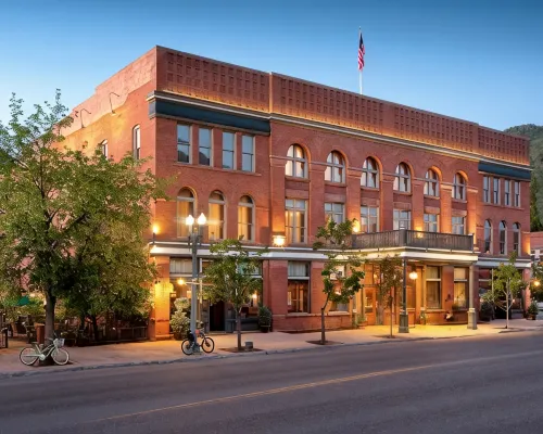 Hotel Jerome, Auberge Collection Hotels in Aspen