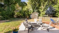 Inviting 3BR/2.5BA Home. 1 Miles from Casino