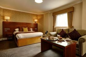 Golden Lion Hotel