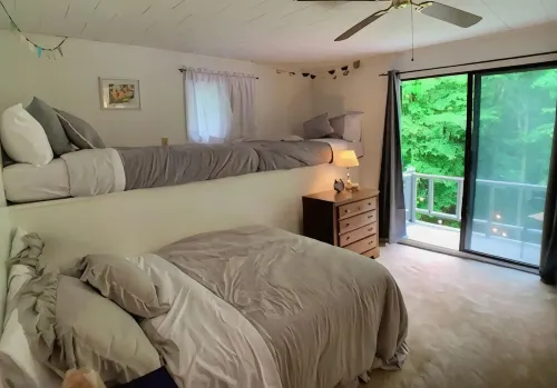 Cozy, Modern Camp nestled near Audra State park.