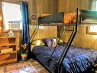 Secluded Mountain Cabin by the New River l Hot Tub + Game Room l Pet-Friendly