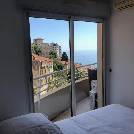 Citronnier Monaco Balcony sea view calm