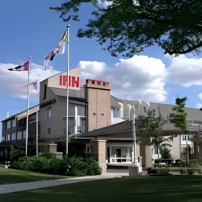 Monte Carlo Inn - Toronto Markham Отели рядом с достопримечательностью «Магазин IKEA North York»