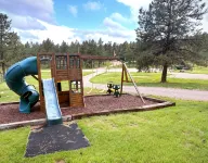 Cozy Cabin with AC, Heating, Hot Tub, at Painted Buffalo Resorts
