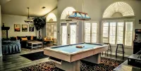 5 Themed BDs Luxury Estate w Pool, Spa & Game Room Close to Las Vegas - วิลล่า