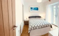 UNIQUE CORNISH COTTAGE CONVERSION Central location
